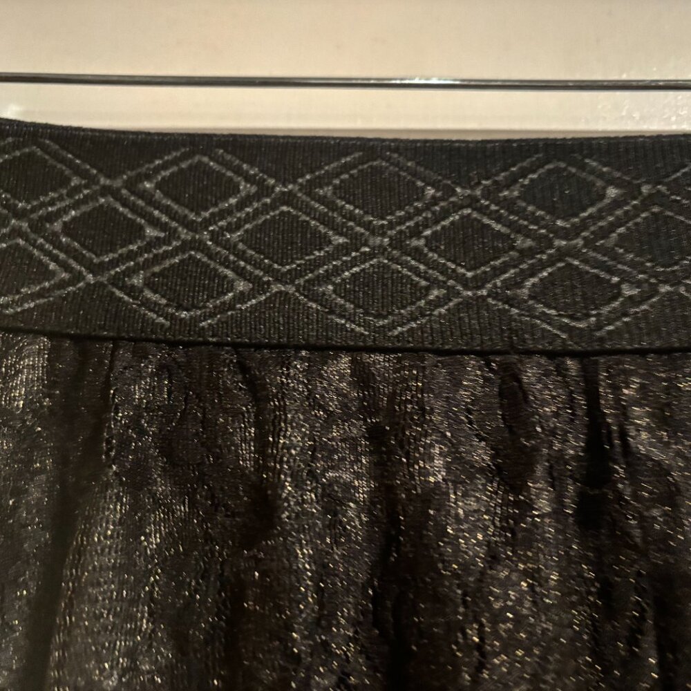 LulaRoe Black Lace Lucy skirt Size: Medium - Picture 4 of 11